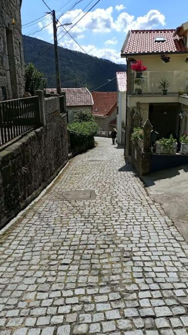 Casa Do Pelourinho - T1 Villa Loriga Exterior photo