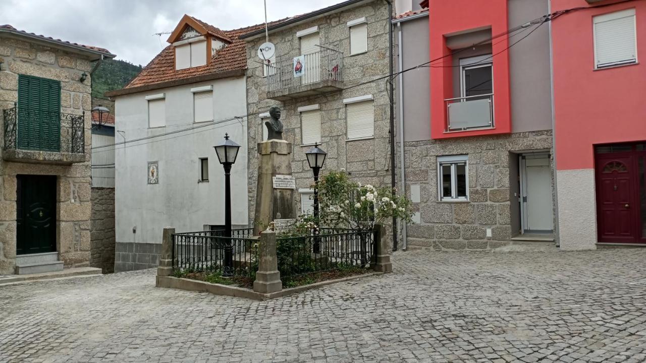 Casa Do Pelourinho - T1 Villa Loriga Exterior photo